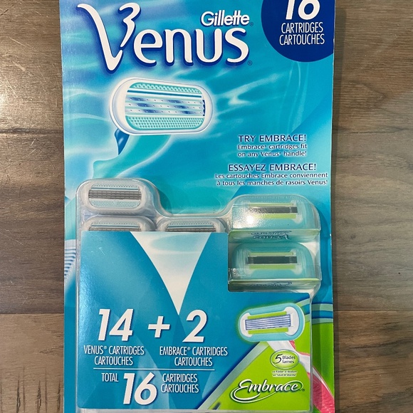 New Package of 16 Venus & Embrace Shaving Cartridges